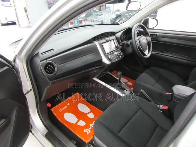 Toyota Corolla Fielder 2021 Silver