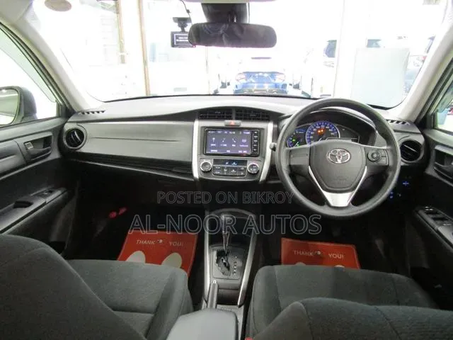 Toyota Corolla Fielder 2021 Silver