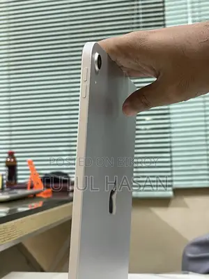 Apple iPad Wi-Fi 128 GB Silver