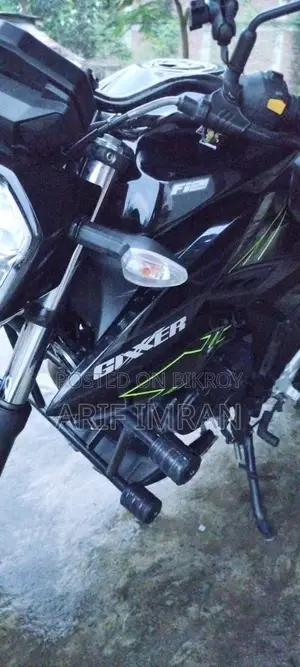 Suzuki Bike 2023 Black