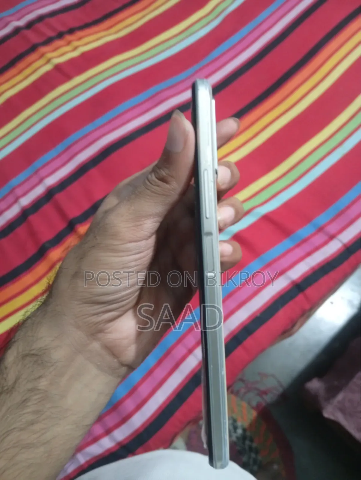 ভিভো ওয়াই৩৩এস ১২৮ জিবি গোল্ড