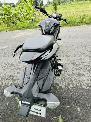 সুজুকি জিক্সার মনোটোন ২০২৩ ব্ল্যাক