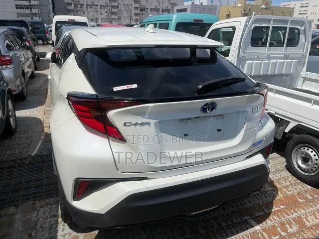 Toyota C-HR 2021 Pearl