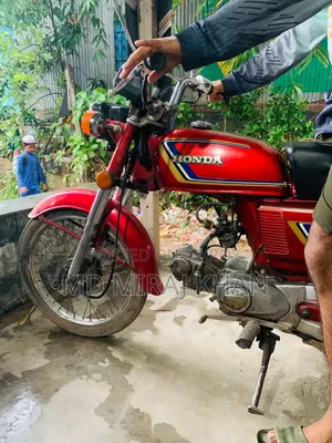 Honda 1990 Red