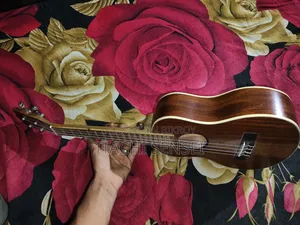Urgent Ukulele Sell Post.