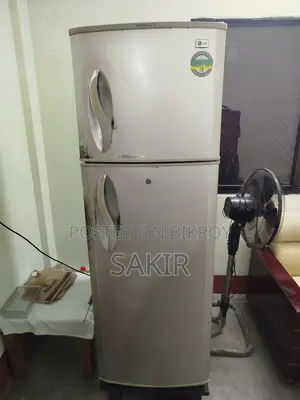 Hisence Tv And Lg Refrigerator Are Up For Sell