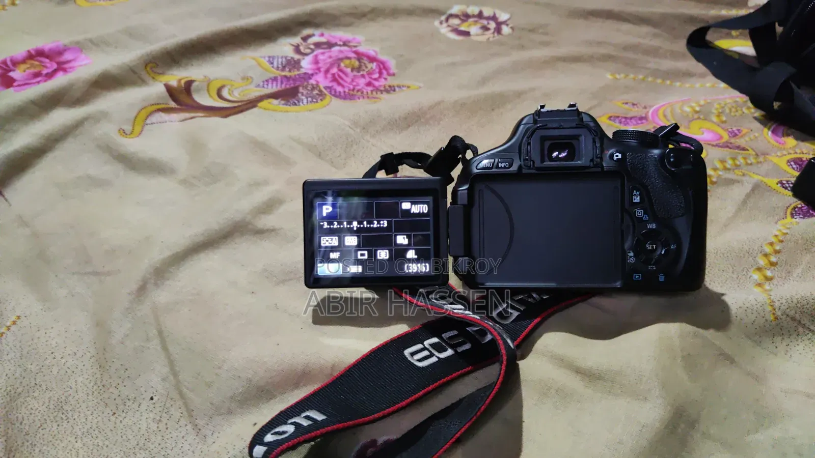 Canon 600D with Kit Lens, Battery, Memory Card, and Camera Bag