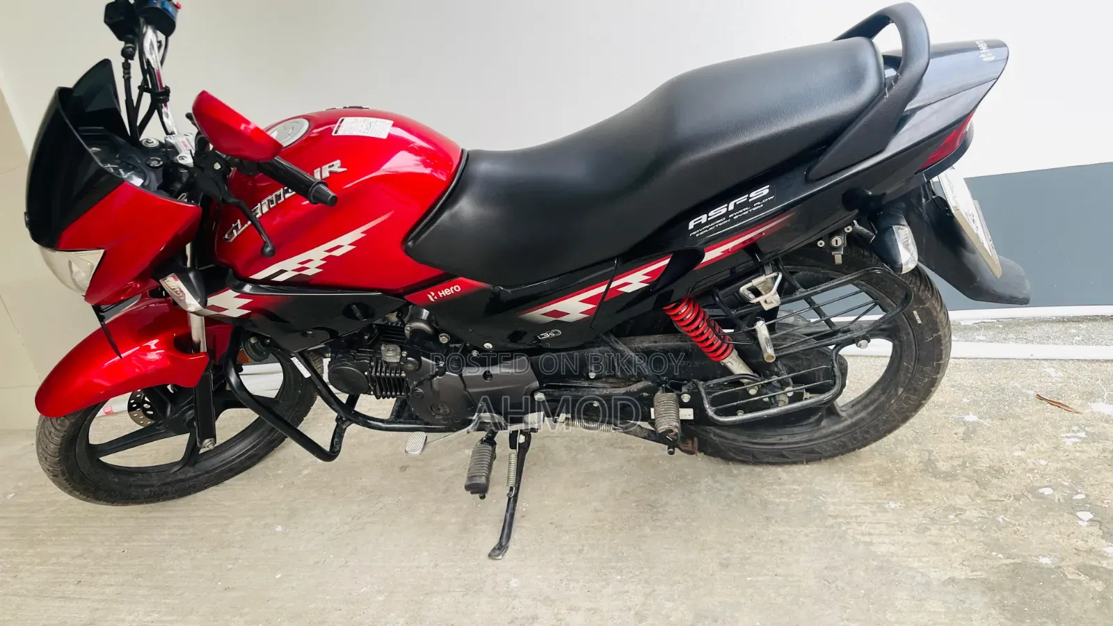 Hero Glamour 2024 Red