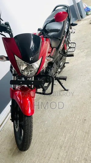 Hero Glamour 2024 Red