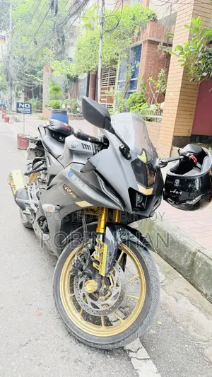 Yamaha 2023 Black