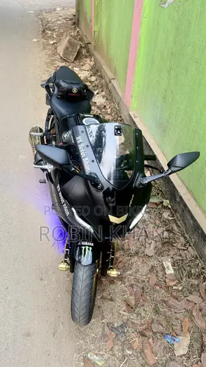 Yamaha 2023 Black