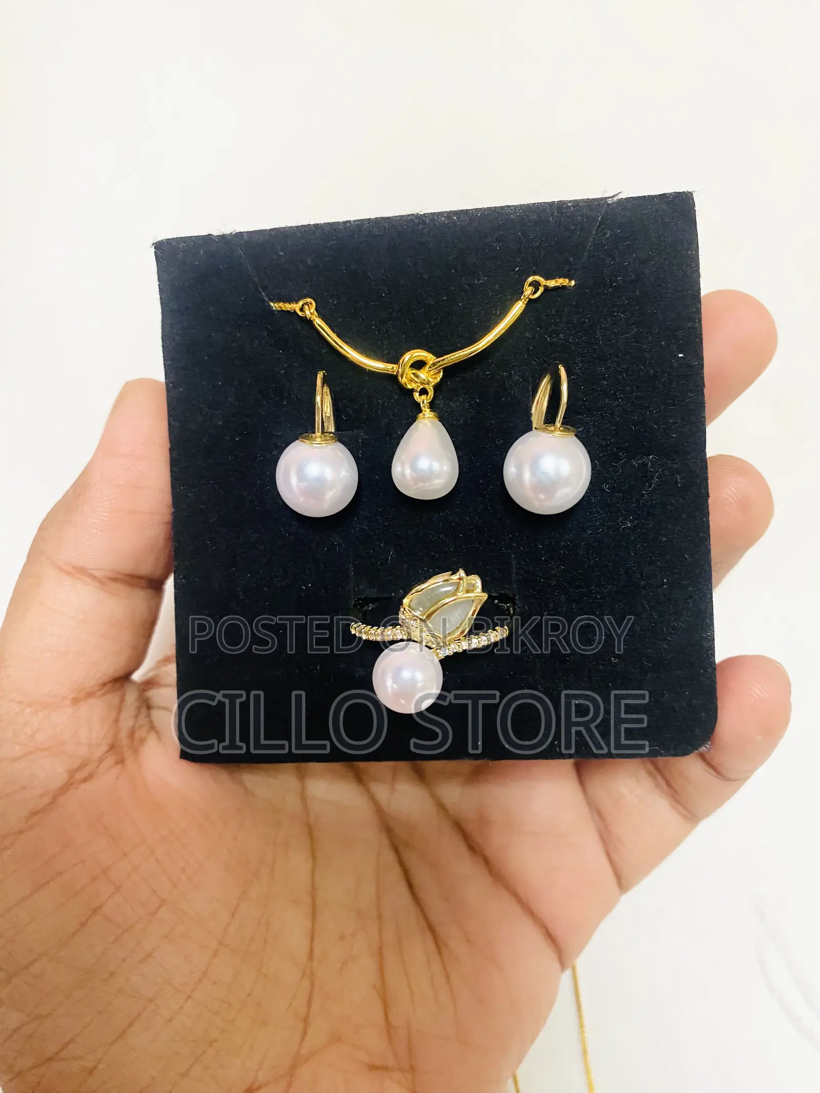 China Imported Pearl Set