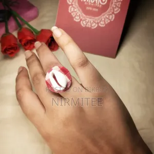 This handmade cowrie shell ring will make your look more beautiful