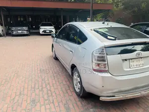 Toyota Prius 2011 Silver