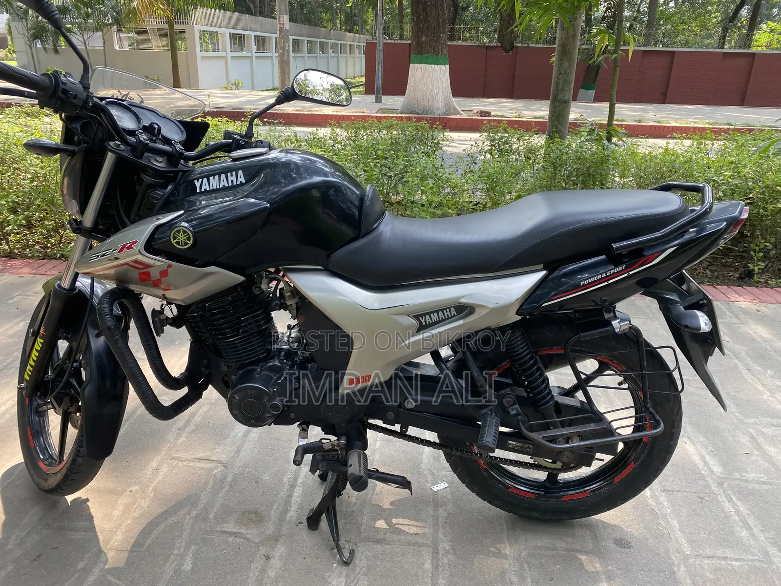 Yamaha 2014 Black