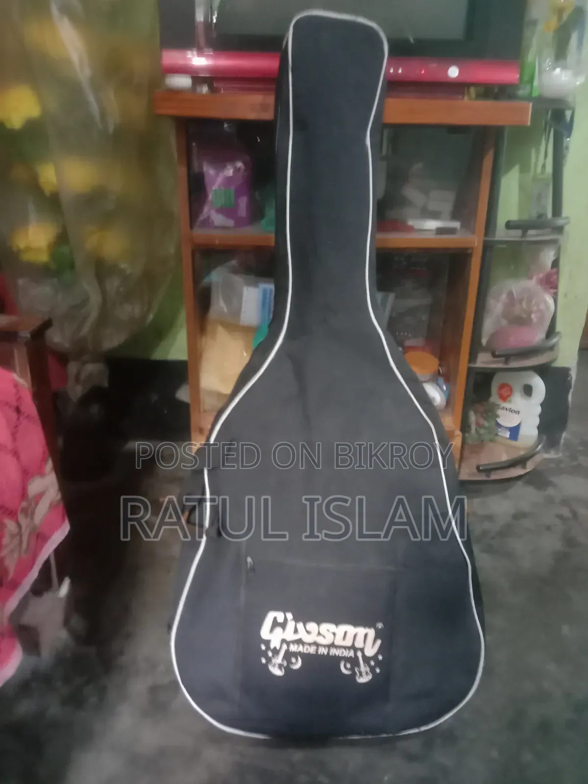 গিটার বিক্রি