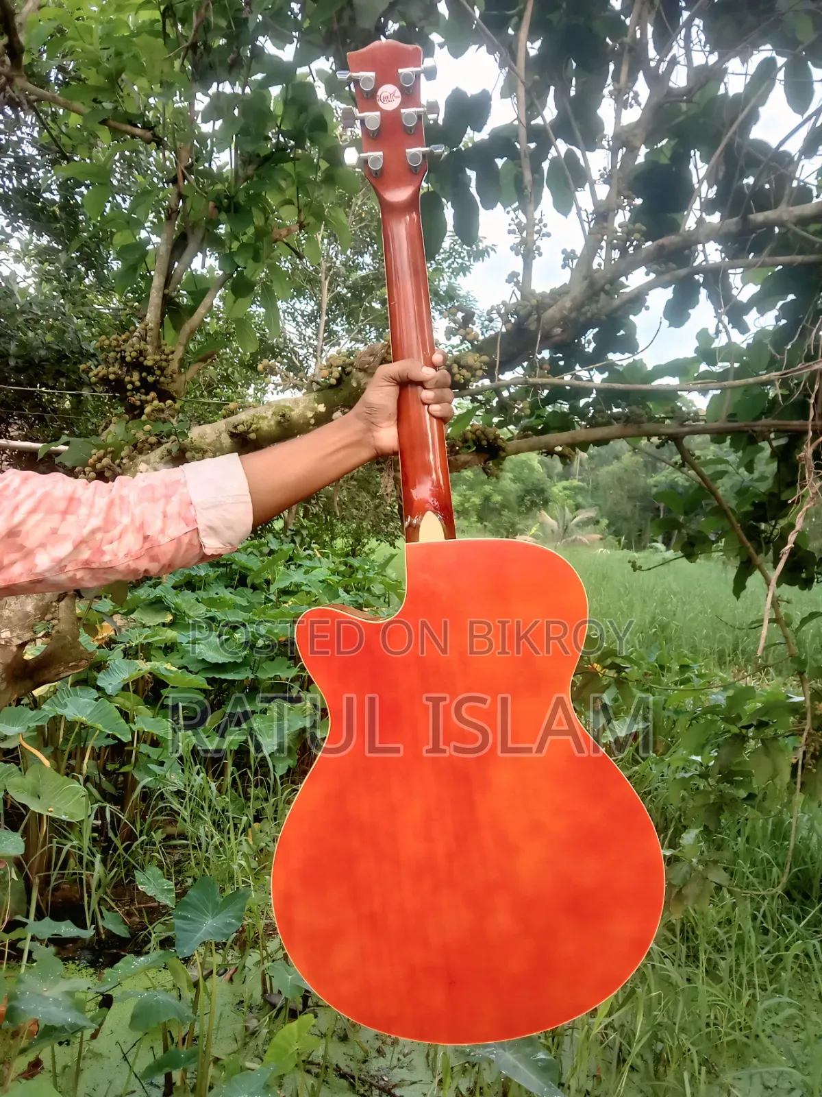 গিটার বিক্রি