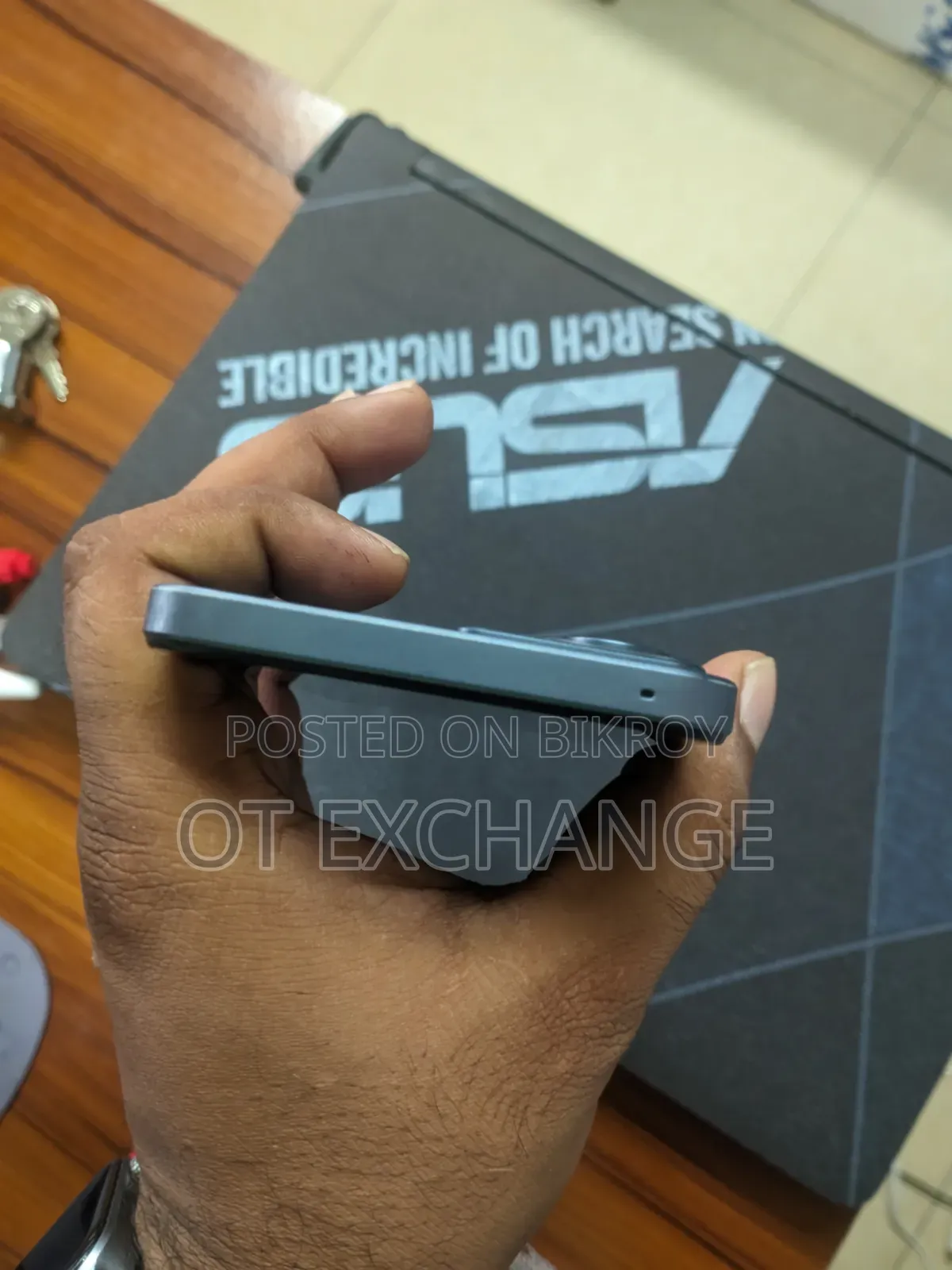 Realme 128 GB Blue