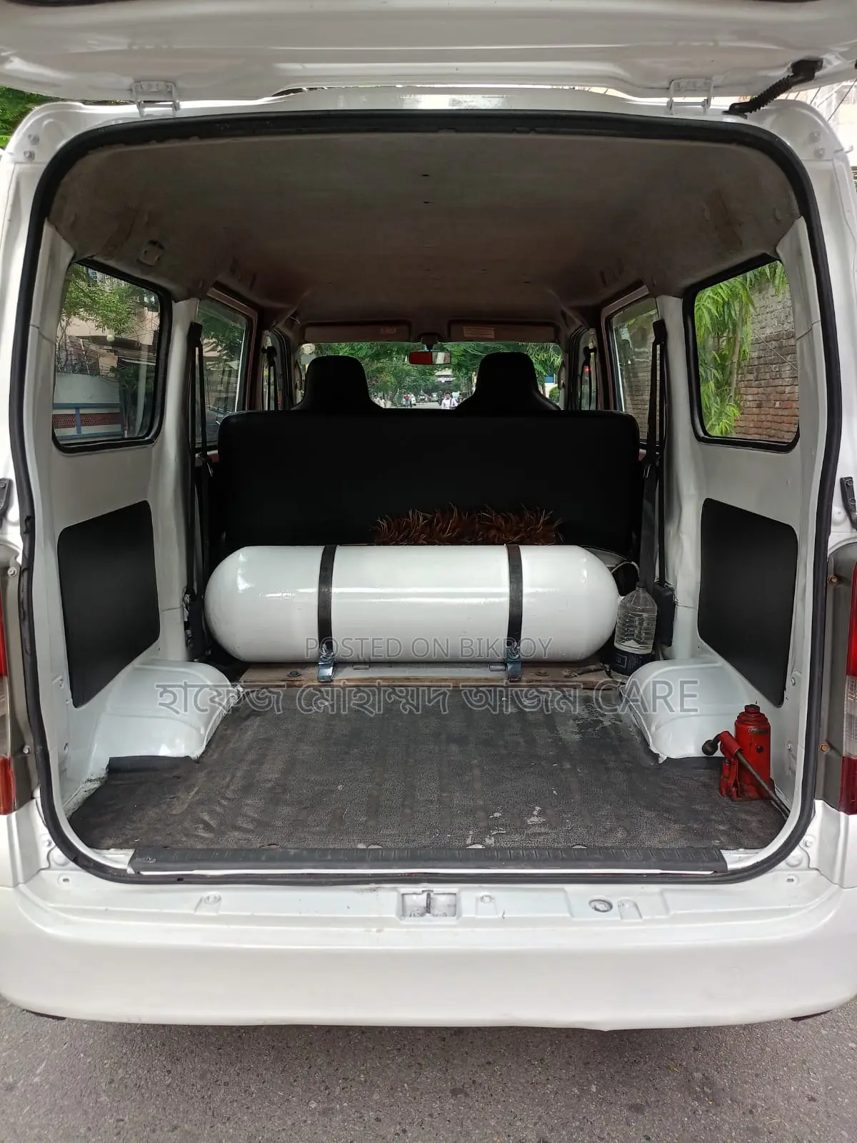 Toyota Noah 2011 White