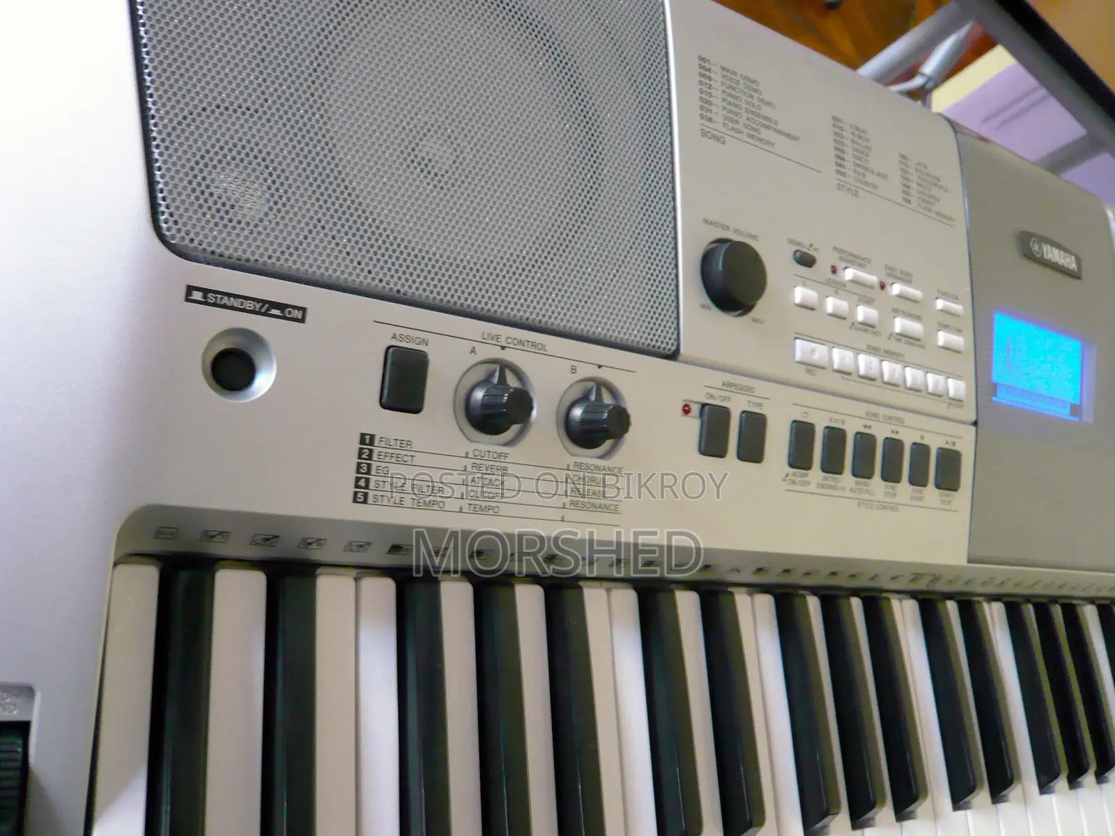 Yamaha PSR E-413 টাচ সেনসিটিভ কিবোর্ড সাথে হার্ডকেস