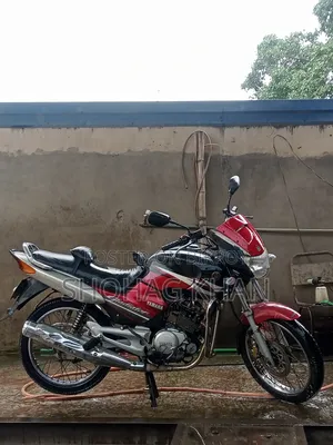 ইয়ামাহা ২০০৬ ব্ল্যাক