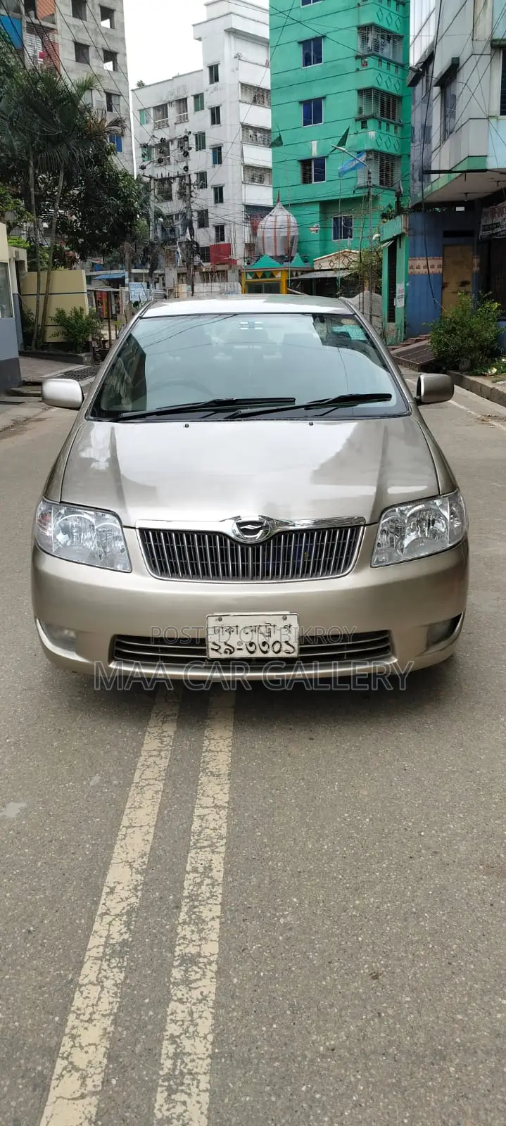 টয়োটা করোলা ২০০৪ গোল্ড