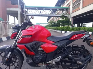 ইয়ামাহা এফজেডএস ভি৩ ২০২১ রেড