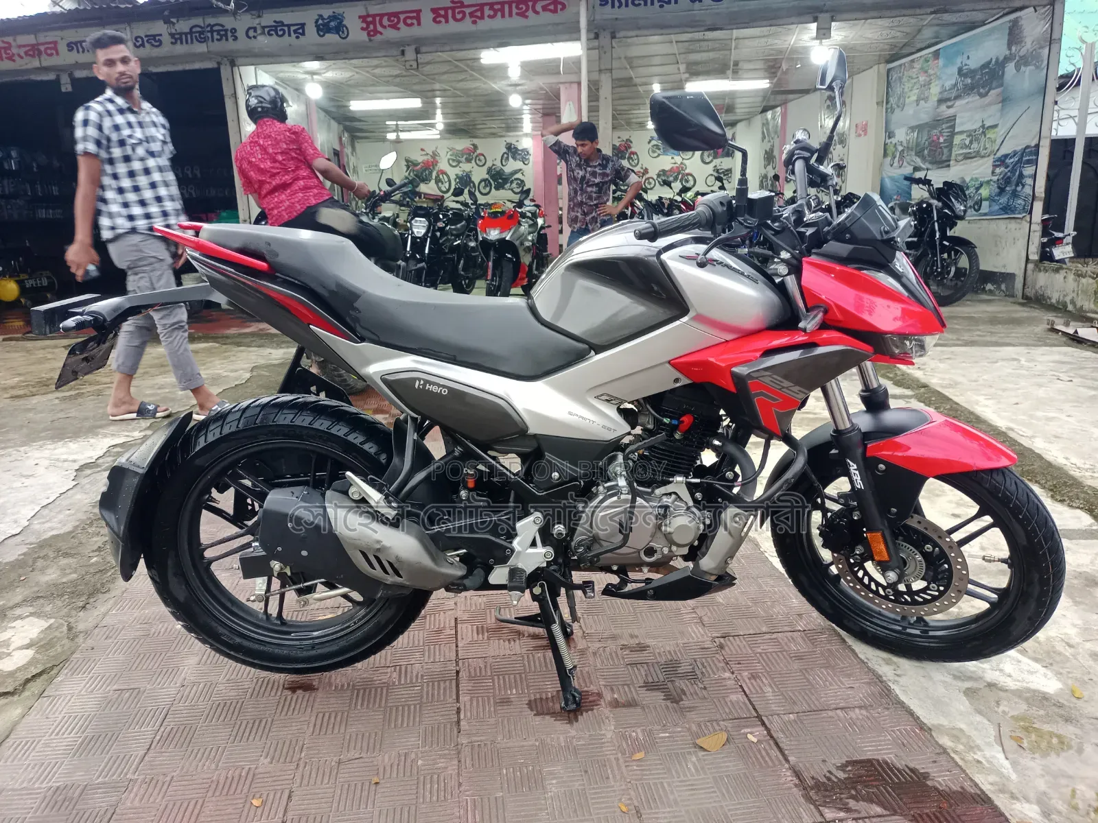 Hero Xtreme 125R 2026 Black