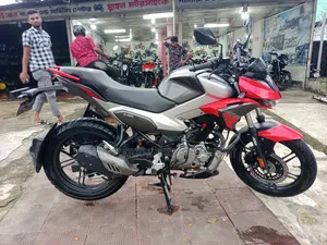 Hero Xtreme 125R 2026 Black