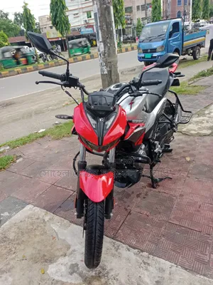 Hero Xtreme 125R 2026 Black