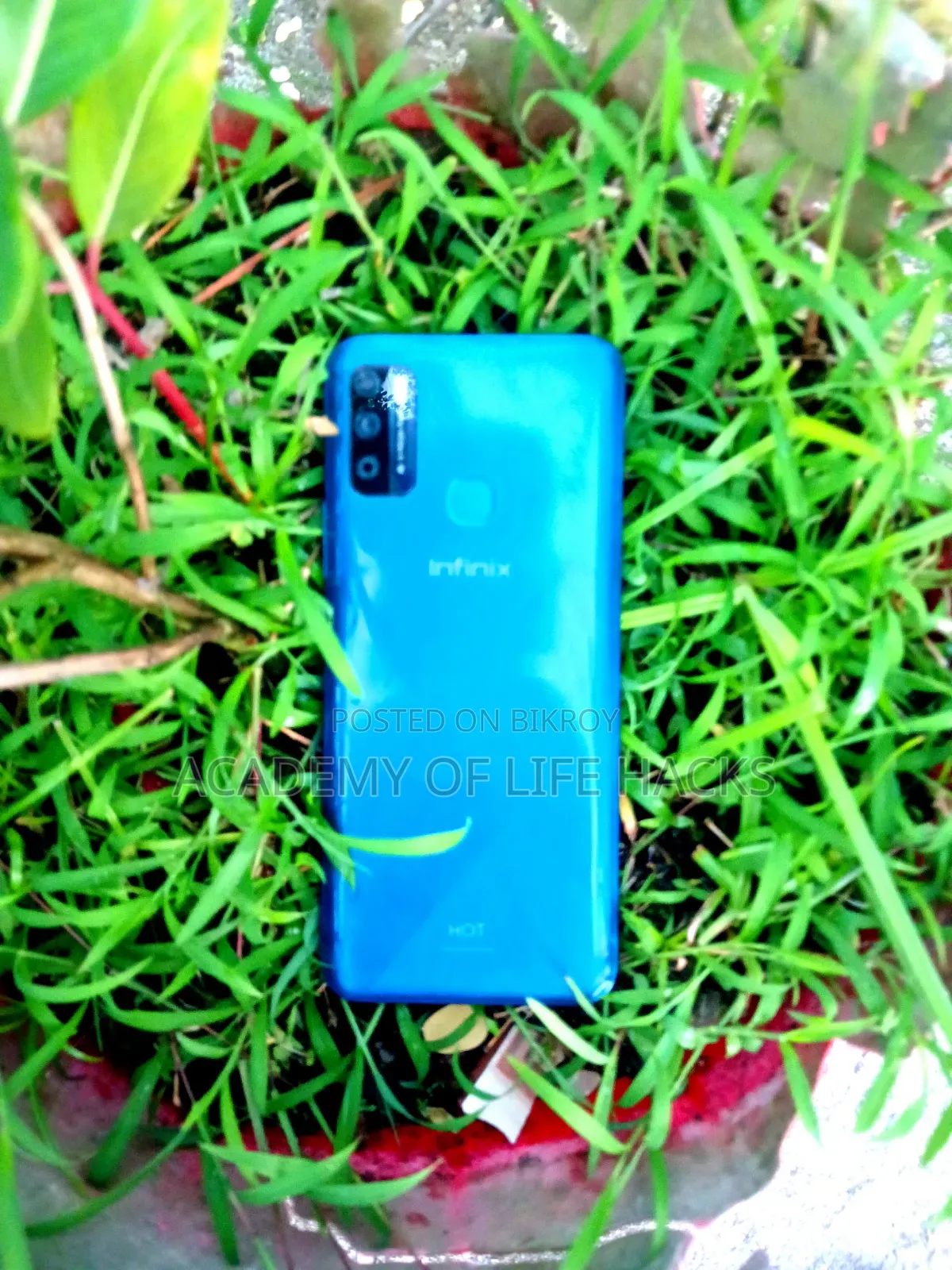 Infinix Hot 9 Play 32 GB Blue
