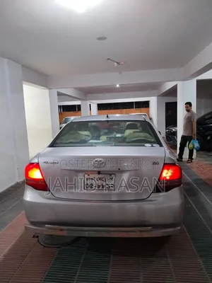 Toyota Axio 2010 Silver