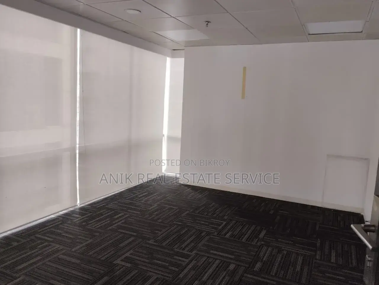 Commercial 2175 SFT Office Space for Rent at Gulshan Avenue