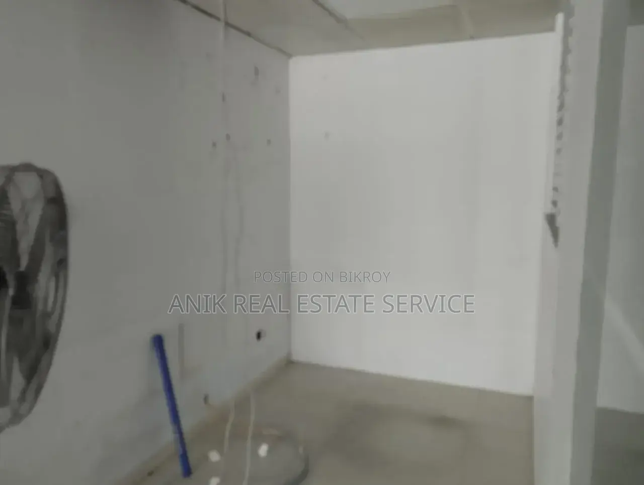 Commercial 2175 SFT Office Space for Rent at Gulshan Avenue