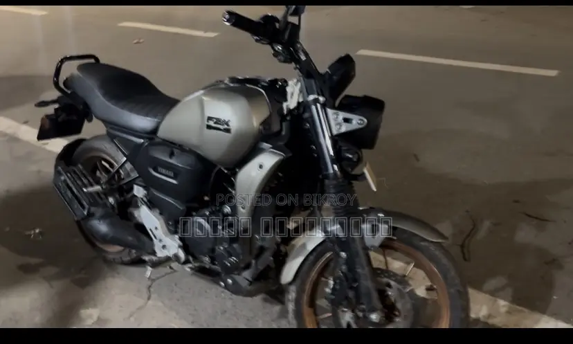 New Yamaha FZ 2025 Gray