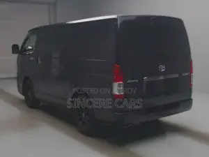 Toyota HiAce 2023 Black