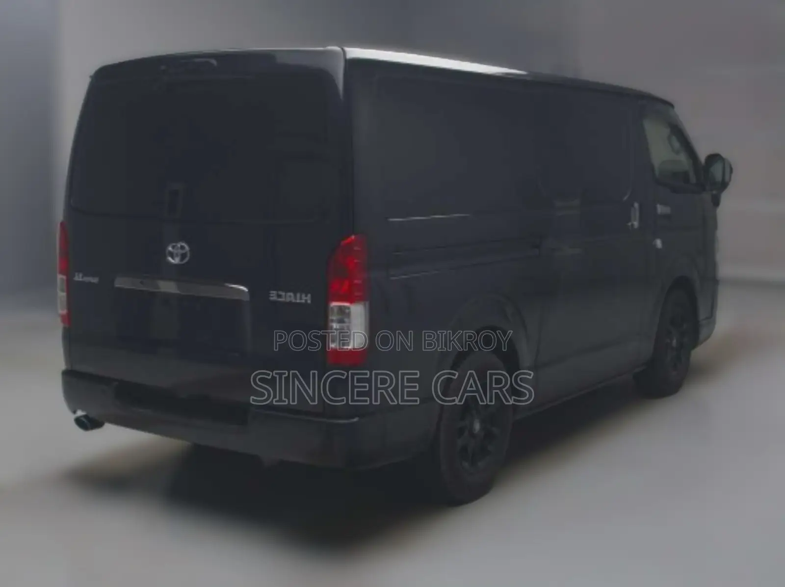 Toyota HiAce 2023 Black