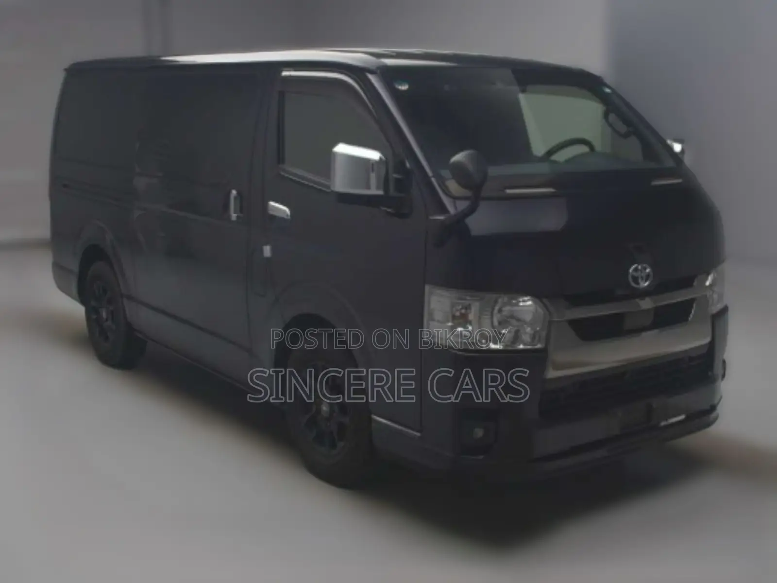 Toyota HiAce 2023 Black