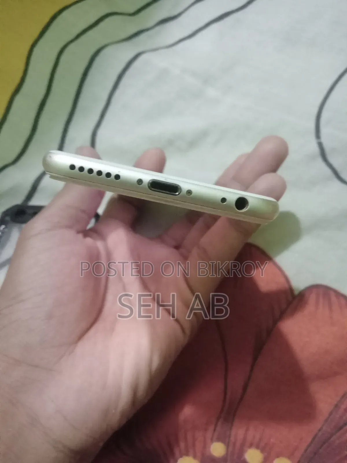 Apple iPhone 6s 16 GB Rose Gold