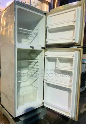 Singer 12 CFT Refrigerator