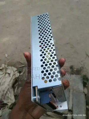 12 Volt 10 Ampere Power Supply