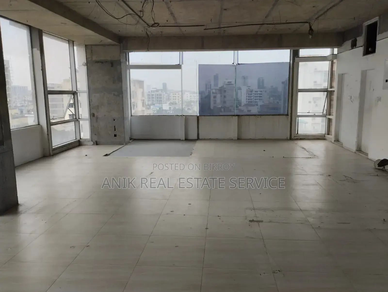 Commarcial 3200 SFT Office Space Rent at Banani