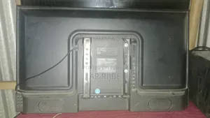 বাসায় দুইটা টিভি তাই একটা বিক্রি করে দিব