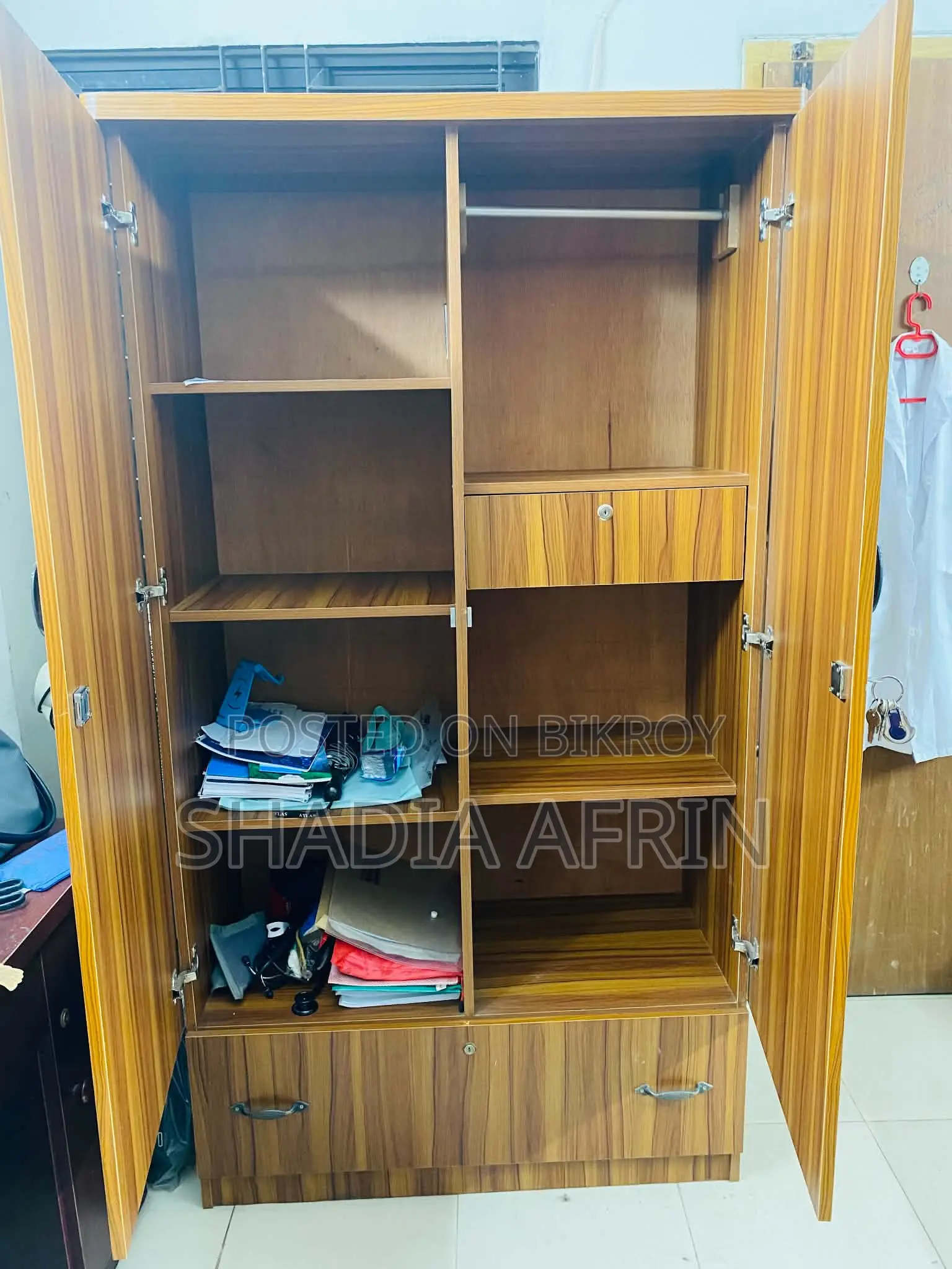 2-door wardrobe