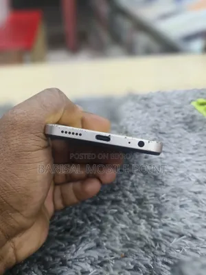 Infinix Smart 8 64 GB Yellow