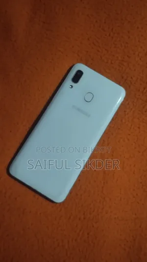 Samsung Galaxy A30 64 GB White