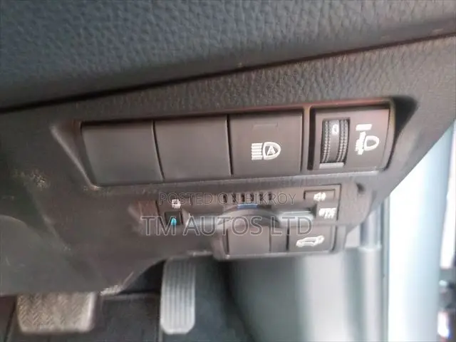 Toyota Corolla Cross 1.8 Hybrid FWD 2021 Gray