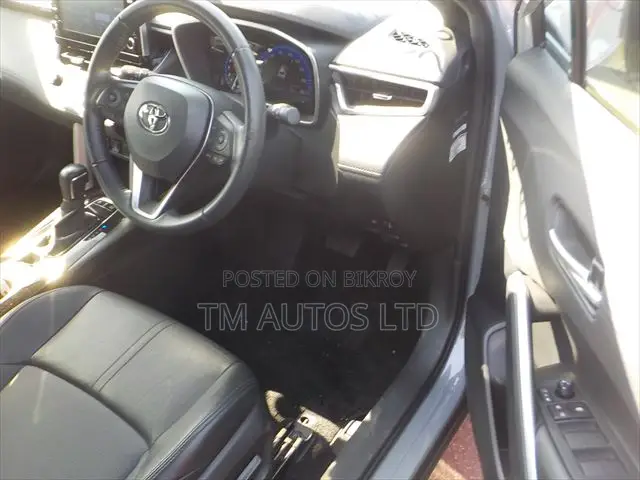 Toyota Corolla Cross 1.8 Hybrid FWD 2021 Gray