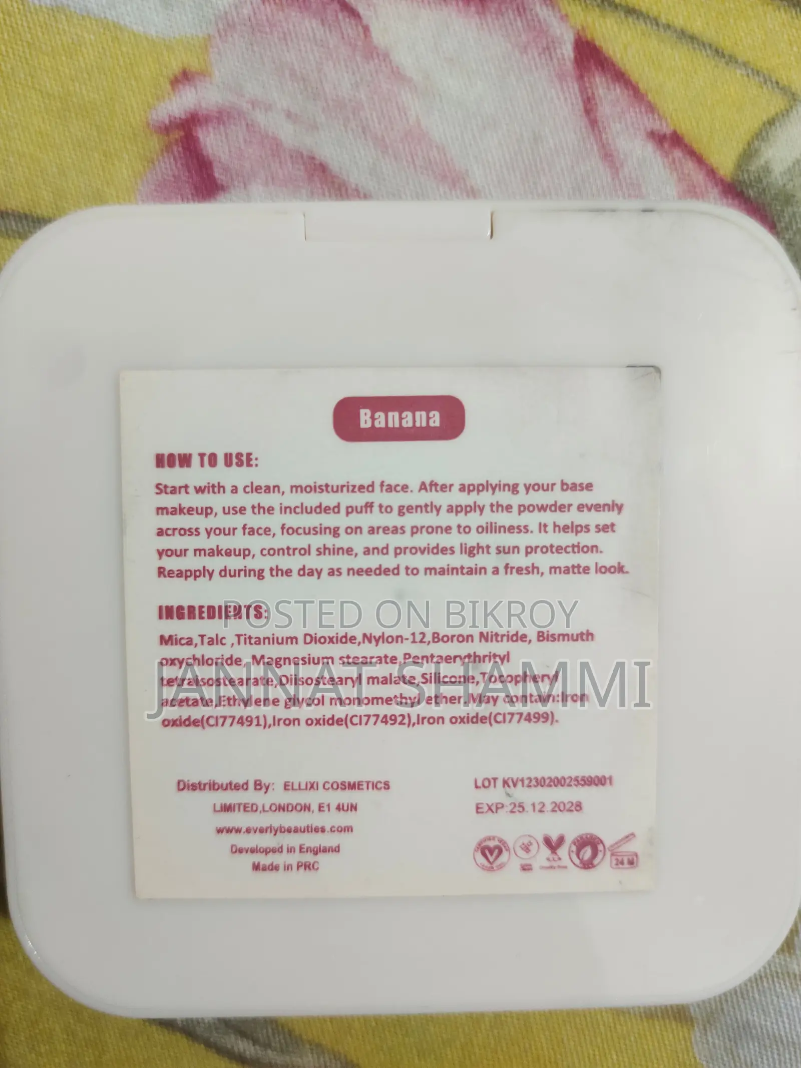 Everly Beauties Compact Powder, Shade - Banana