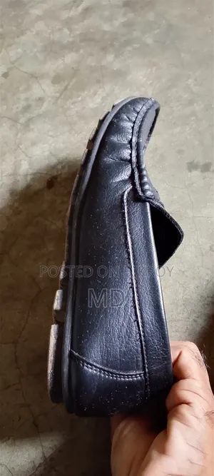 লোফার, সু বিক্রি হবে